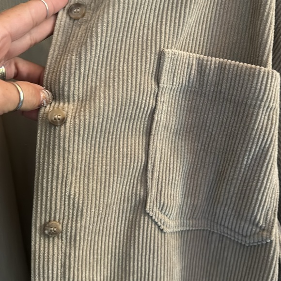 Corduroy tan button up by WishList size small/medium - Picture 3 of 7